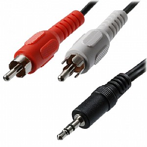 תקריב של כבל אודיו 3.5 מ"מ זכר ל־2xRCA זכר – פלגים יצוקים מסוככים