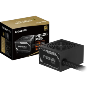 ספק כוח GIGABYTE P650G PG5 בהספק 650W בתקן ATX 3.1 עם נצילות 80 PLUS Gold, לצד האריזה המקורית